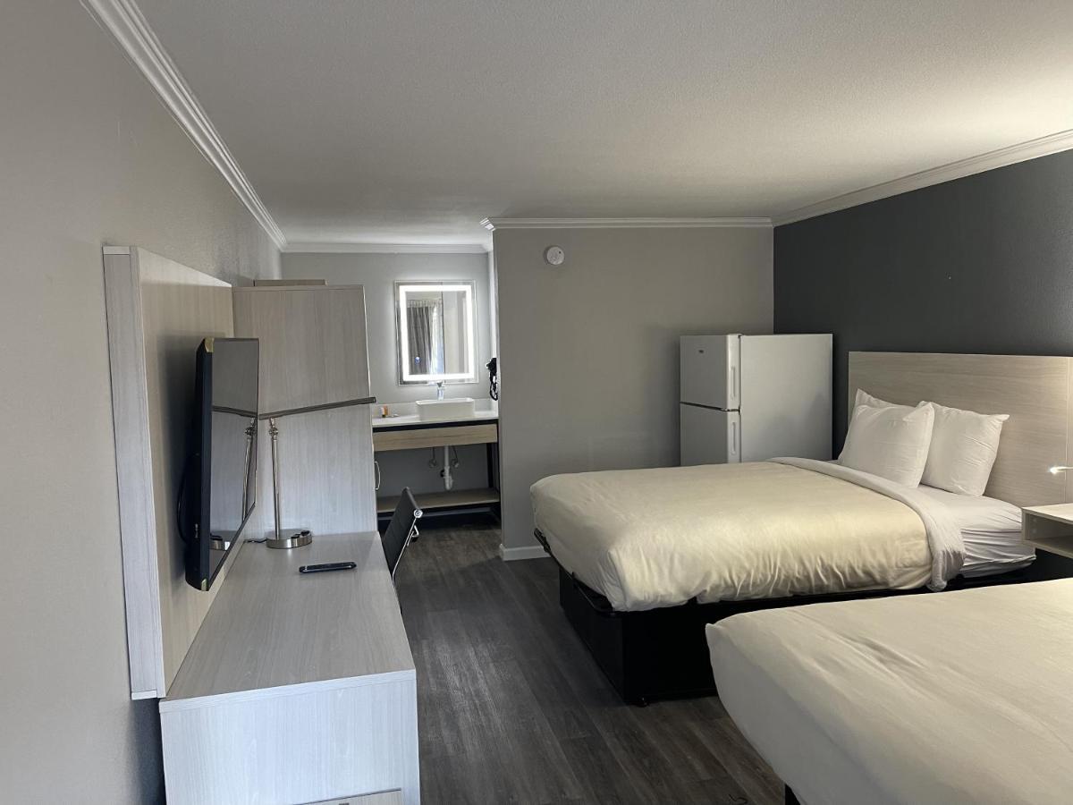 Mainstay Suites Florence Bagian luar foto