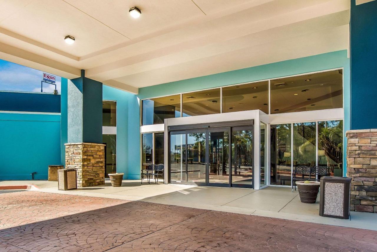 Mainstay Suites Florence Bagian luar foto