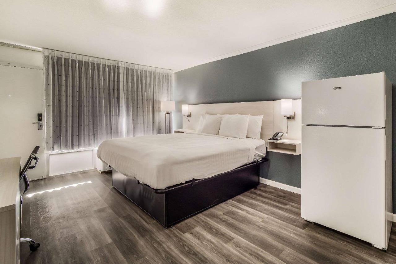 Mainstay Suites Florence Bagian luar foto