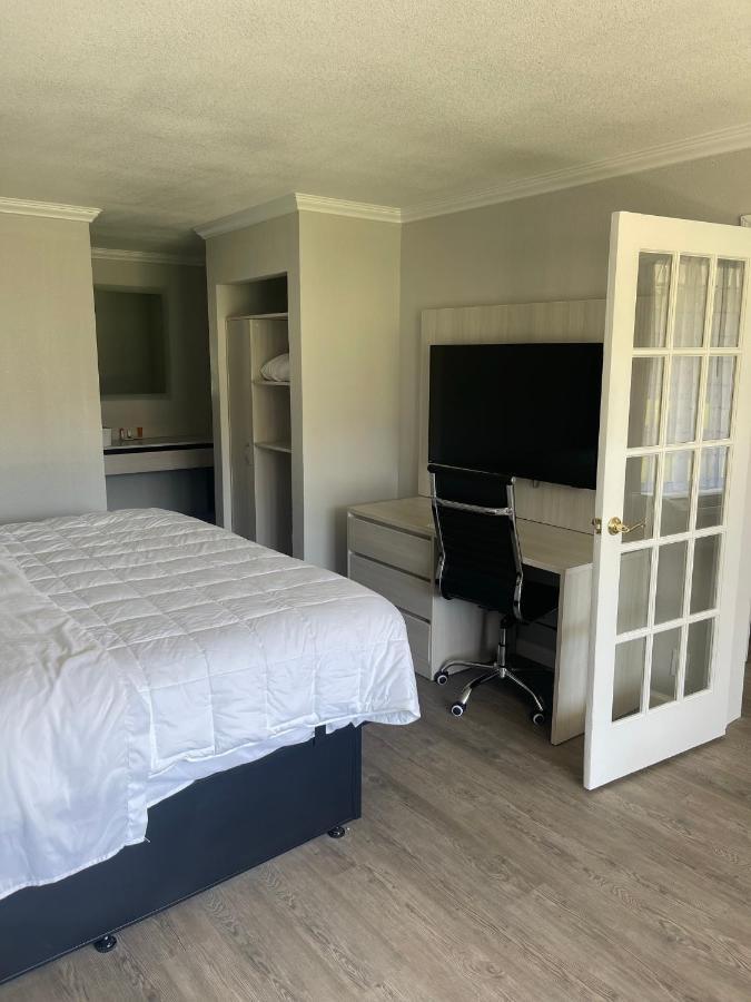 Mainstay Suites Florence Bagian luar foto