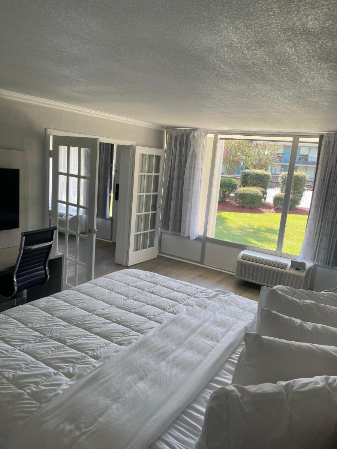 Mainstay Suites Florence Bagian luar foto