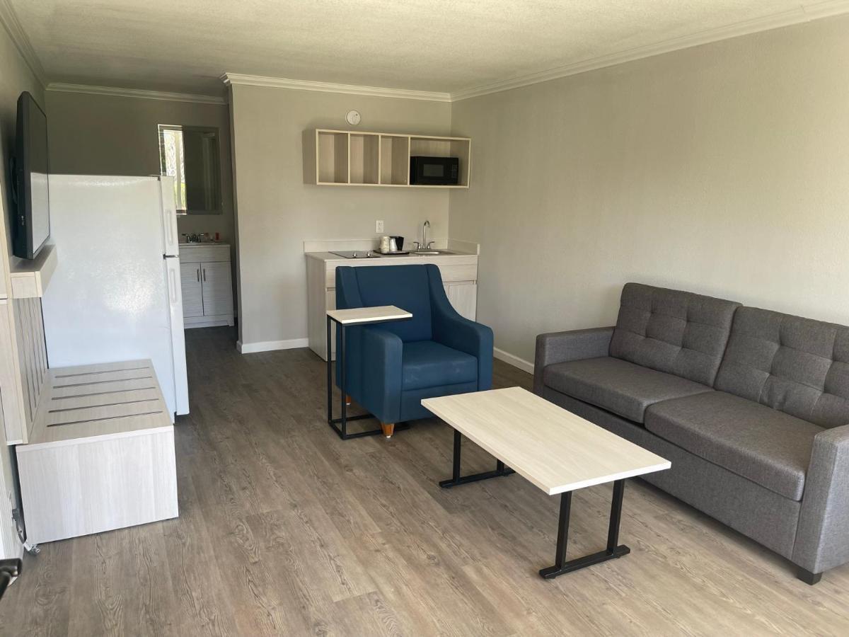 Mainstay Suites Florence Bagian luar foto